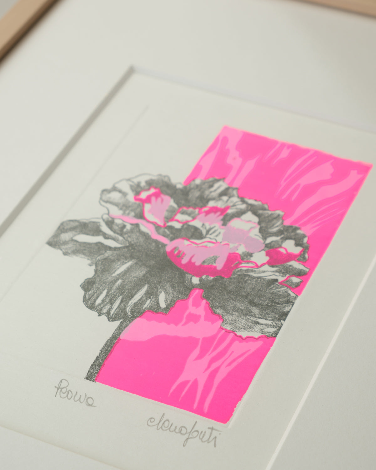 Neon Bloom - Peonia
